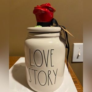 NWT Rae Dunn Beauty & The Beast Love Story Canister